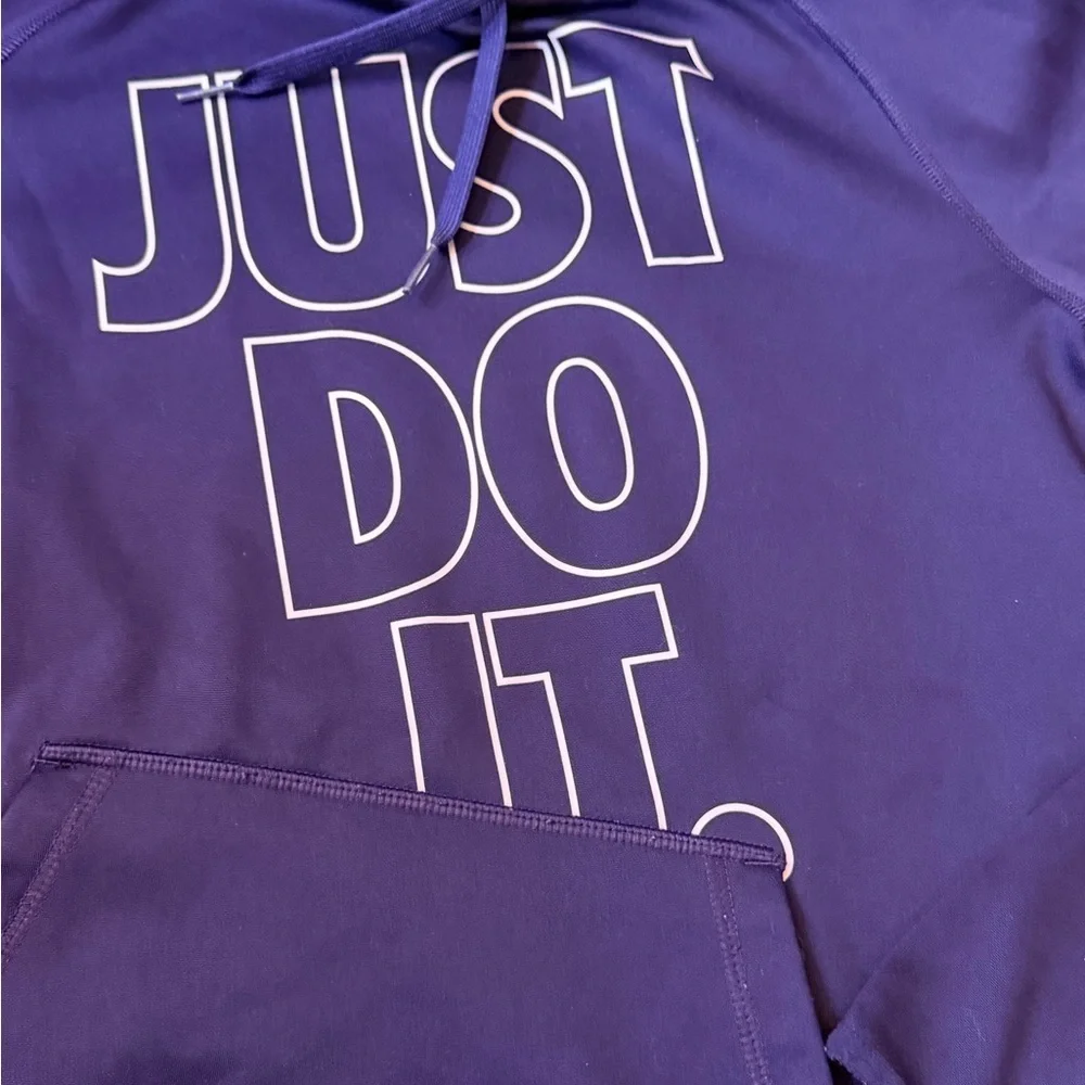 Nike Plum Purple “Just Do It” Therma-FIT Hoodie Women’s Small